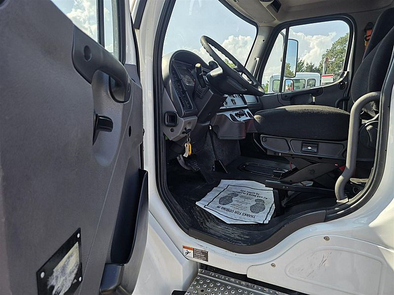 2020 Freightliner M2