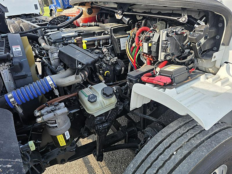 2020 Freightliner M2