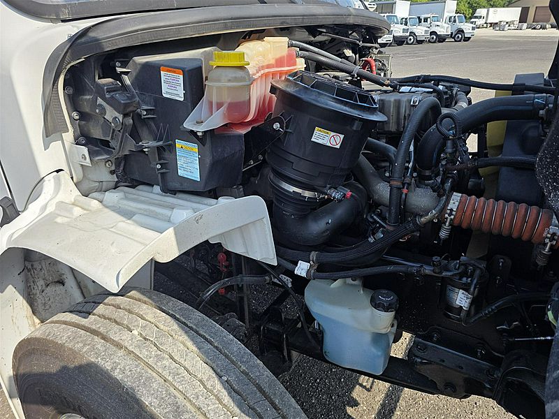 2020 Freightliner M2