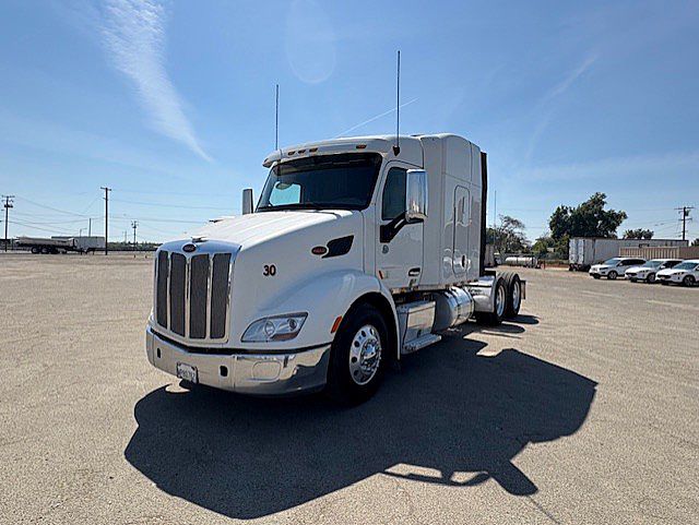 2017 Peterbilt 579