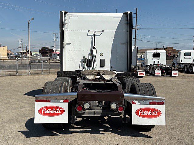 2017 Peterbilt 579