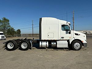 2016 Peterbilt 579 - Sleeper Truck