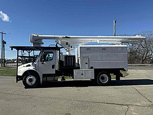 2010 Freightliner M2 - Bucket Truck