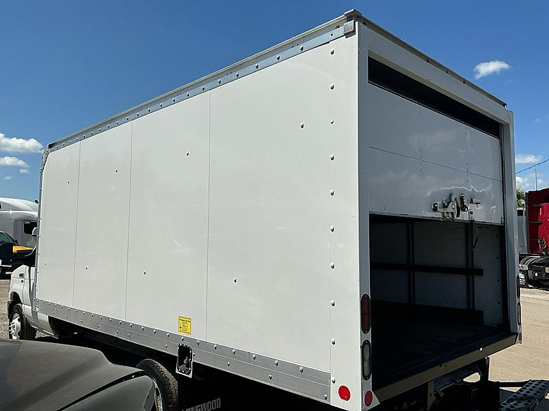2014 Ford E350