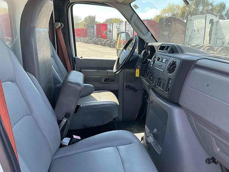 2014 Ford E350