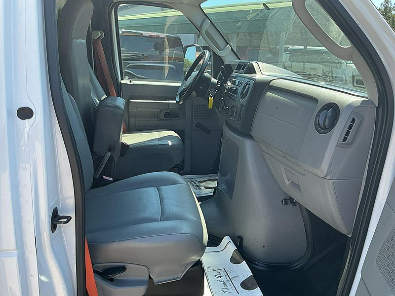 2014 Ford E350