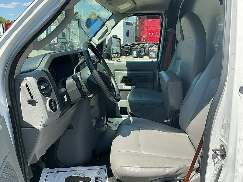 2014 Ford E350