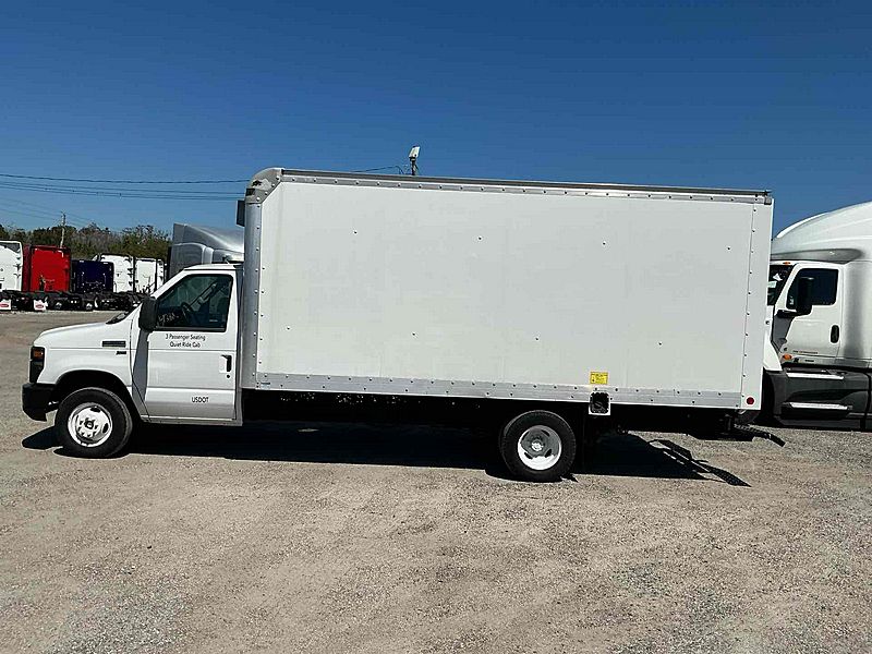 2014 Ford E350