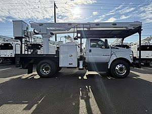2016 Ford F-750 - Bucket Truck
