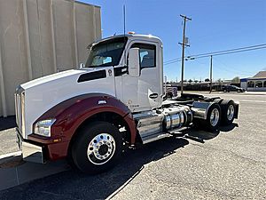 2020 Kenworth T880 - Sleeper Truck