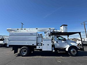 2012 Ford F750 - Bucket Truck