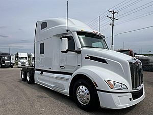 2027 Peterbilt 579