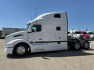 2027 Peterbilt 579