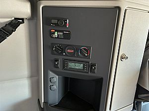 2027 Peterbilt 579