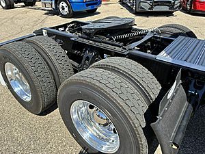 2027 Peterbilt 579