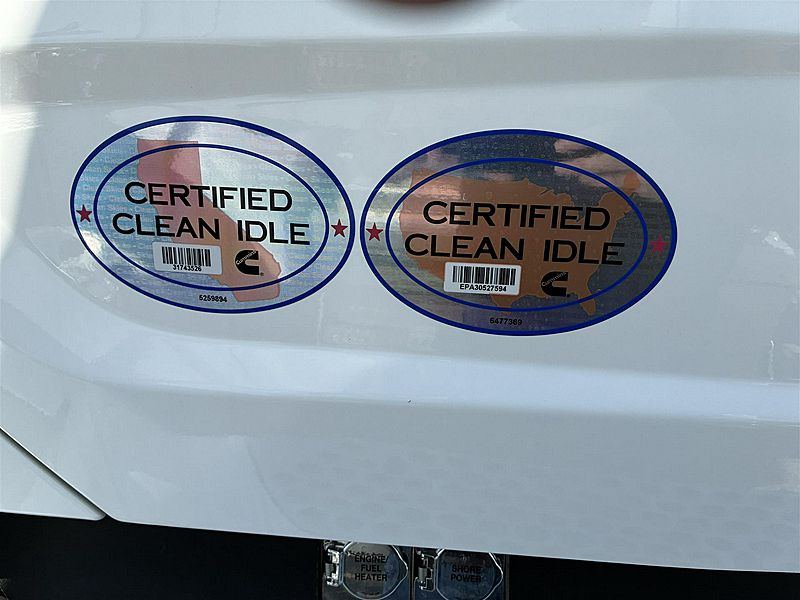 2027 Peterbilt 579