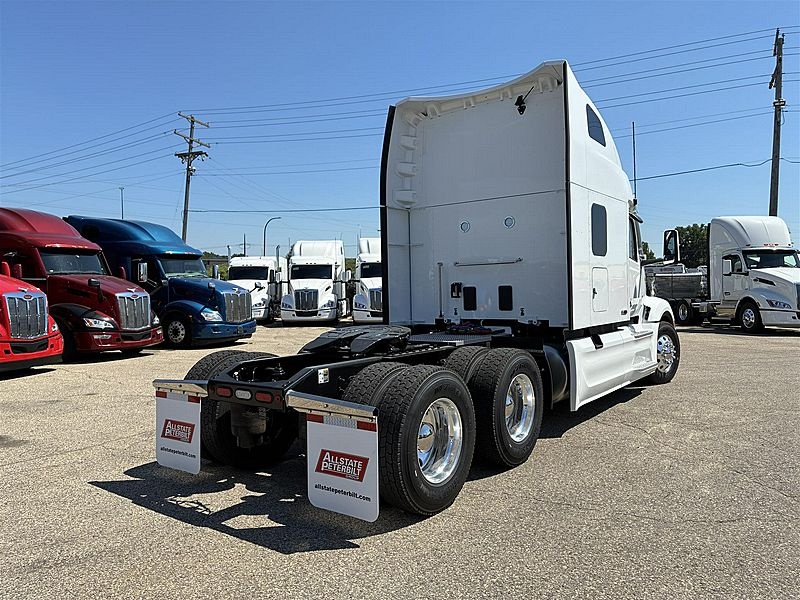 2027 Peterbilt 579