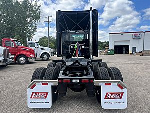 2027 Peterbilt 579