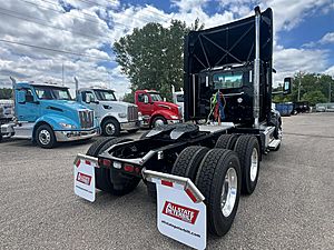 2027 Peterbilt 579