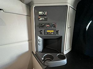 2027 Peterbilt 579