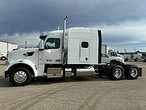 2027 Peterbilt 567