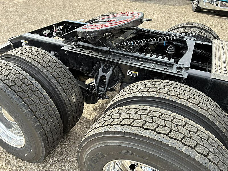 2027 Peterbilt 567