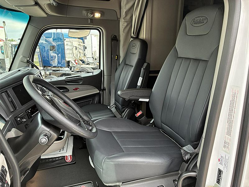 2027 Peterbilt 567