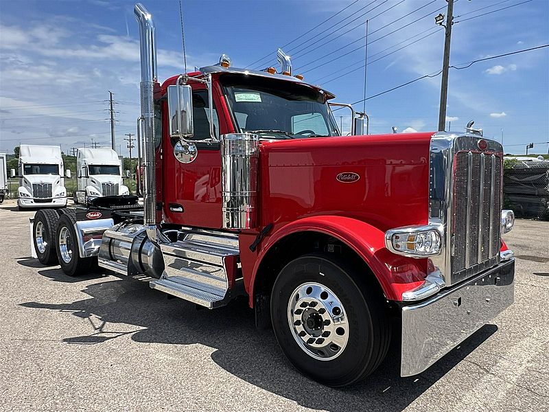 2027 Peterbilt 589
