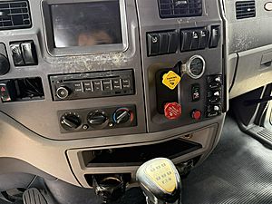 2015 Peterbilt 587