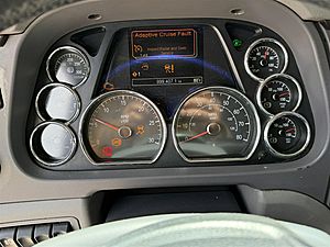2015 Peterbilt 587