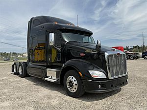 2015 Peterbilt 587