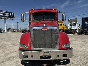 2012 Peterbilt 386 - Sleeper Truck