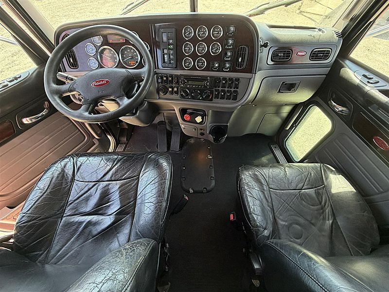 2012 Peterbilt 386