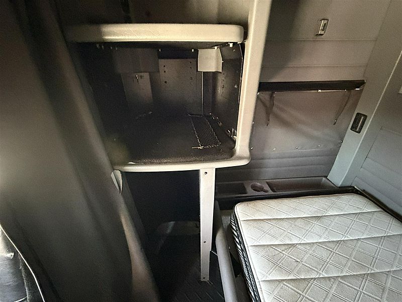 2012 Peterbilt 386