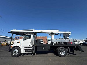 2006 Sterling L7500 - Bucket Truck