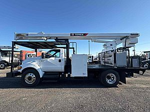 2015 Ford F-750 - Bucket Truck