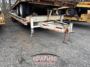 2012 HARDEEBILT 827PEQ6 - Equipment Hauler