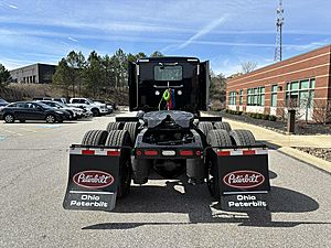 2027 Peterbilt 579