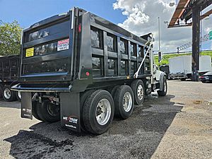 2020 Mack Granite GR84F - Dump Truck