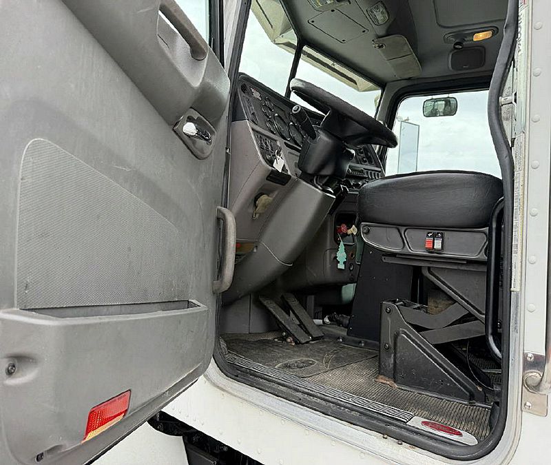 2013 Peterbilt 367