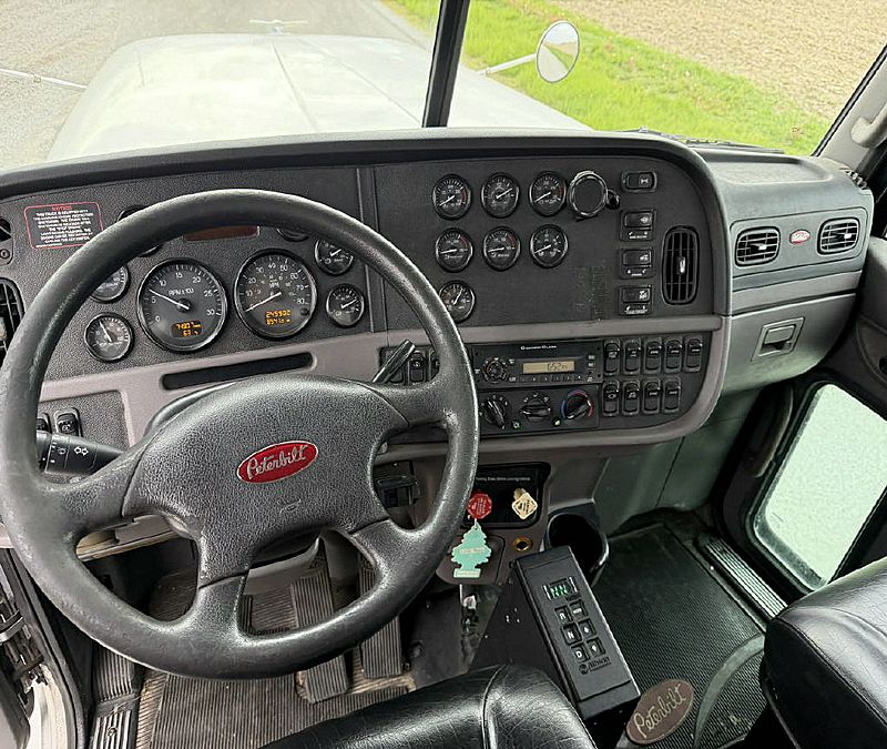 2013 Peterbilt 367