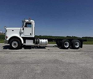 2012 Peterbilt 367 - Cab & Chassis