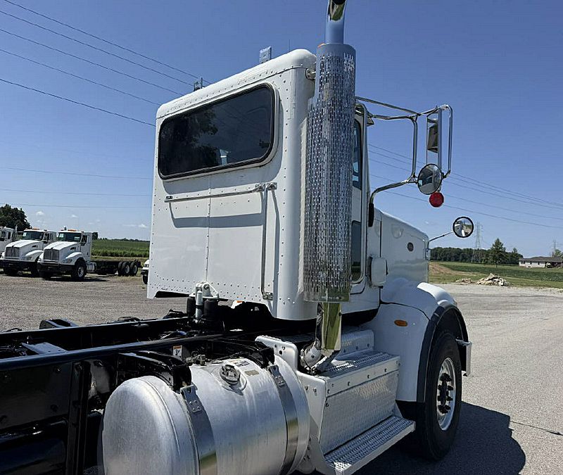2012 Peterbilt 367