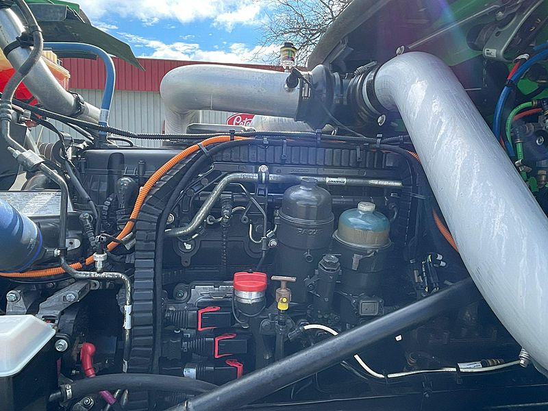 2025 Peterbilt 589