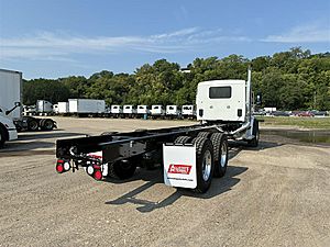 2027 Peterbilt 567