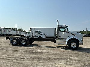 2027 Peterbilt 567