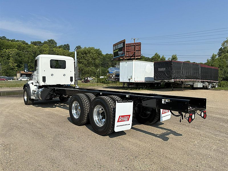 2027 Peterbilt 567