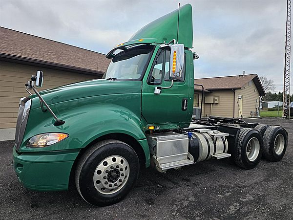 2015 International Prostar - Daycab