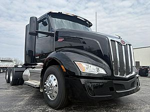 2027 Peterbilt 579