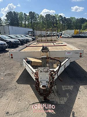 2009 BETTER BUILT PH2322DT-E - Equipment Hauler